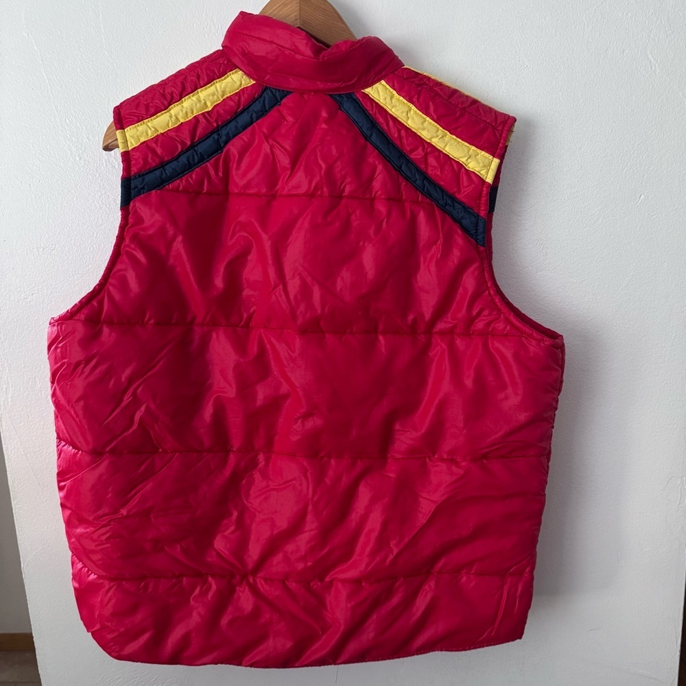 Vintage Trailmaster red puffy snap closure vest - Picture 7 of 8
